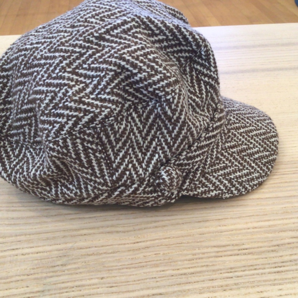 Miss Sefridge Newspaper Boy Cap - Picture 2 of 4